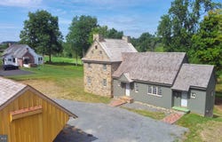 87 BROWNSTONE Lane, ELVERSON, PA 19520