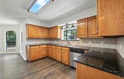 500 Oakhill Drive, Denton, TX 76201