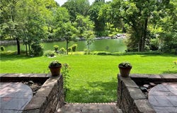 4117 NE Edgewater Court, Lee's Summit, MO 64064