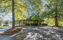 5 Park Place E, Brevard, NC 28712