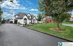1231 Oakside Drive, Hanover Twp, PA 18017