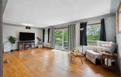 331 Lake View Dr NE, Solon, IA 52333
