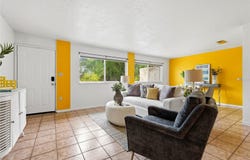 747 SE 2ND Place, GAINESVILLE, FL 32601