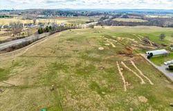 Farmingdale Ln, Blacksburg, VA 24060