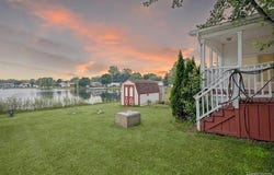 48593 Lakeview E, Shelby Twp, MI 48317