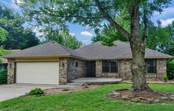 3736 W Edgewood Street, Springfield, MO 65807