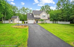 2136 Palisades Drive, Blakeslee, PA 18610