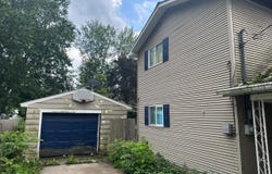 129 W Walnut Street, St. Charles, MI 48655