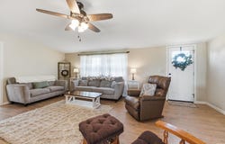 11946 US 6 Highway, Syracuse, IN 46567