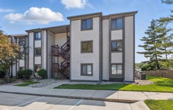 8158 Shorewalk Drive, Indianapolis, IN 46236