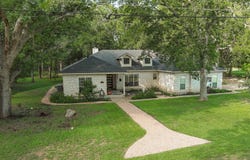 128 Moku Manu DR, Bastrop, TX 78602