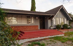 8554 Owensmouth Avenue, Canoga Park, CA 91304