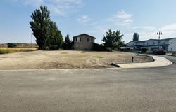 800 Fountain Blvd, Zillah, WA 98953