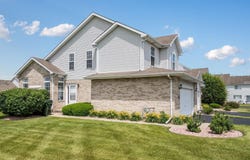 5324 Crosswind Drive, Richton Park, IL 60471
