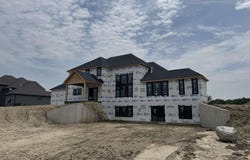 17727 Castlefeane Court, Leo, IN 46765