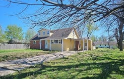 415 E Gladys Street, Sikeston, MO 63801