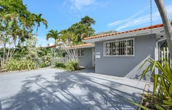 1645 SW 10 ST, Miami, FL 33135