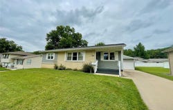 2301 A Avenue, Fort Madison, IA 52627