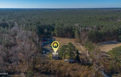 2274 New Road, Burgaw, NC 28425