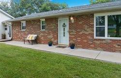 109 Echo Lane, Bethalto, IL 62010