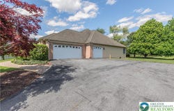268 Jefferson Place, Lower Nazareth Twp, PA 18020