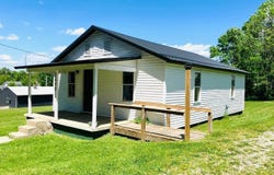 3640 Old Vincennes Road, Mitchell, IN 47446