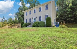 16 Rose Ln, Uxbridge, MA 01538