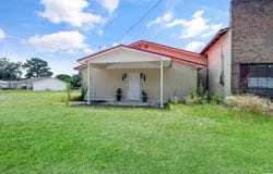 1205 2ND AVENUE, CLANTON, AL 35045