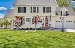 9 Crescent Blvd, Hutchinson, KS 67502