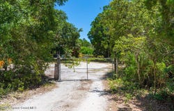 5545 Brabrook Avenue, Grant, FL 32949