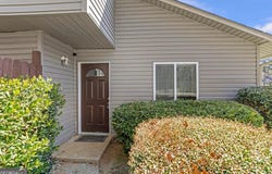 4908 Willow Lane, Austell, GA 30106