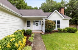13324 Kintyre Court, Matthews, NC 28105