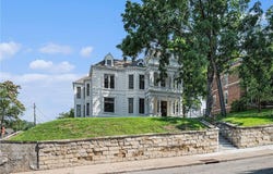 1311 Francis Street, St Joseph, MO 64501