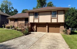 13305 Palmer Avenue, Grandview, MO 64030