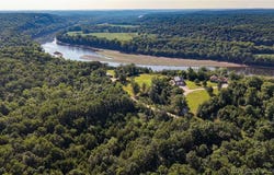 16 Bluff Drive, Eldon, MO 65026