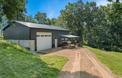58557 Mississippi Ridge Ln, Eastman, WI 54626