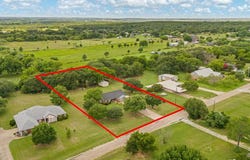 232 Bluebonnet Drive, Burleson, TX 76028