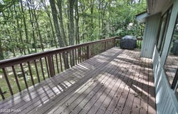 216 Canterbrook Drive, Lords Valley, PA 18328