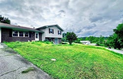 1909 Long Drive, Waynesville, MO 65583