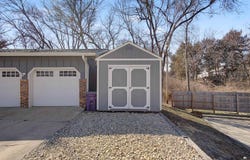 3209 Windgate Cir, Manhattan, KS 66503
