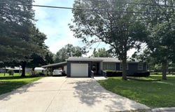 404 W Townline Street, Creston, IA 50801