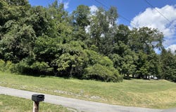 2107 Parkview Dr, Fairmont, WV 26554