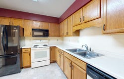 470 21st St SW, Huron, SD 57350