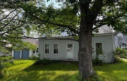 22 Easy Street, Canaan, ME 04924