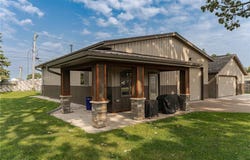 918 Saint Charles Ave, Saint Charles, MN 55972