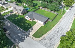 755 N Farmington Dr, Derby, KS 67037