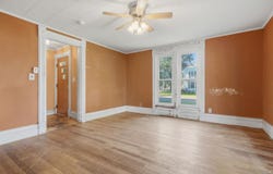 632 E Jefferson St., Washington, IA 52353