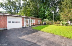 3B Lacosta Drive, Clifton Park, NY 12065
