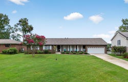 2110 Cove Circle N, Hokes, AL 35903