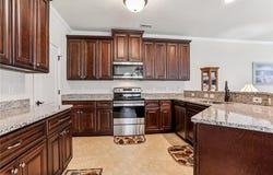 7521 Villa Ct, Gloucester Point, VA 23062